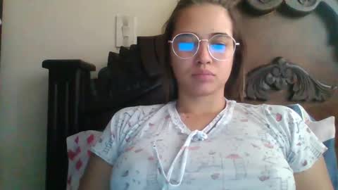 triana_bell online show from December 1, 2024, 5:24 pm