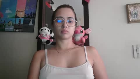 Snapshot of triana_bell chatting on May 27, 2026, 4:59 pm triana_bell online show from May 27, 2026, 4:59 pm