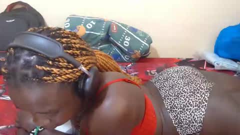 Tracy online show from April 10, 2026, 11:48 am