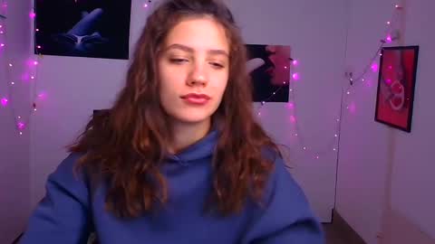 Snapshot of triniti_love chatting on December 8, 2024, 6:11 am Trinity online show from December 8, 2024, 6:11 am