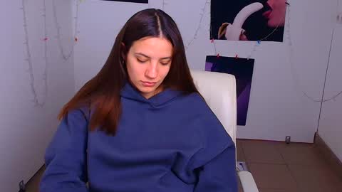 Snapshot of triniti_love chatting on December 11, 2024, 12:34 pm Trinity online show from December 11, 2024, 12:34 pm