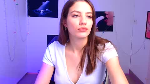 Snapshot of triniti_love chatting on December 17, 2024, 10:12 am Trinity online show from December 17, 2024, 10:12 am