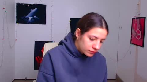 Snapshot of triniti_love chatting on December 23, 2024, 6:33 am Trinity online show from December 23, 2024, 6:33 am