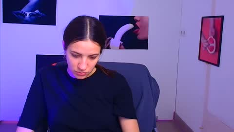 Snapshot of triniti_love chatting on December 24, 2024, 12:33 pm Trinity online show from December 24, 2024, 12:33 pm