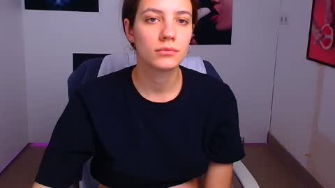 Snapshot of triniti_love chatting on December 24, 2024, 3:37 pm Trinity online show from December 24, 2024, 3:37 pm