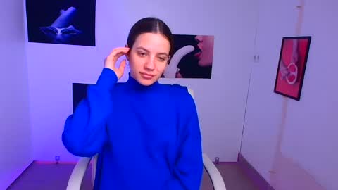 Snapshot of triniti_love chatting on December 26, 2024, 9:33 am Trinity online show from December 26, 2024, 9:33 am