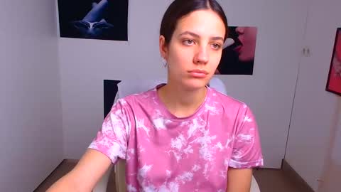 Snapshot of triniti_love chatting on January 7, 2025, 1:14 pm Trinity online show from January 7, 2025, 1:14 pm