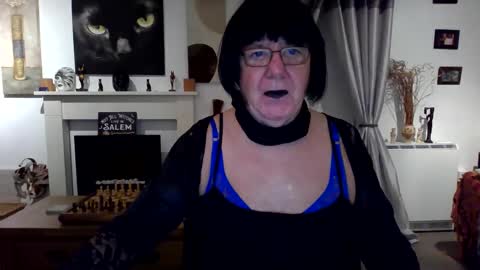 trinity1011 online show from November 15, 2025, 6:55 am