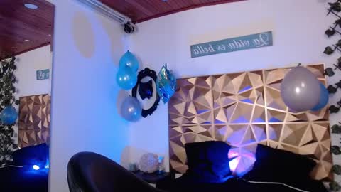 trinity_knox online show from September 16, 2025, 5:36 pm