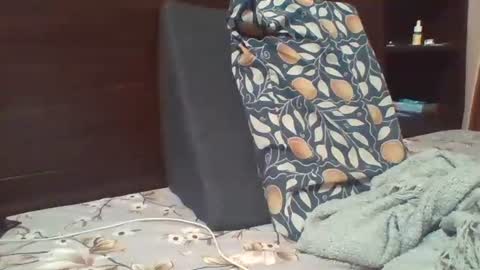 Raaz keeps ur Raaz online show from October 17, 2025, 6:54 pm