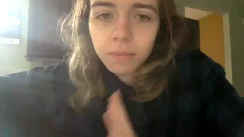 trippybb222 online show from October 10, 2025, 3:22 pm