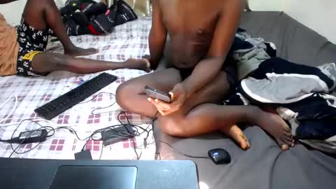 Snapshot of trisboo5 chatting on February 26, 2025, 2:57 pm Trisboo5 online show from February 26, 2025, 2:57 pm