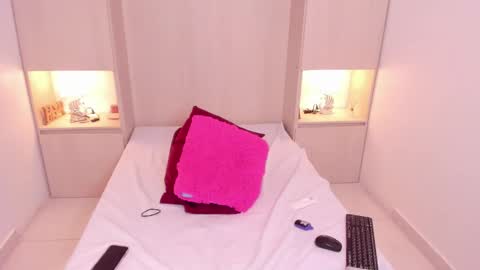 TRISHA online show from November 7, 2025, 4:12 am