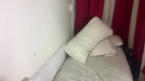 Snapshot of trishia00 chatting on October 1, 2025, 9:04 am Trishia00 online show from October 1, 2025, 9:04 am