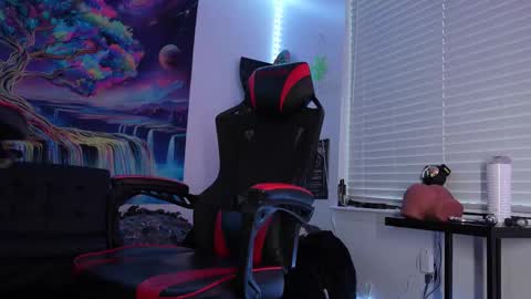 tristanhardwood online show from February 15, 2026, 11:12 pm