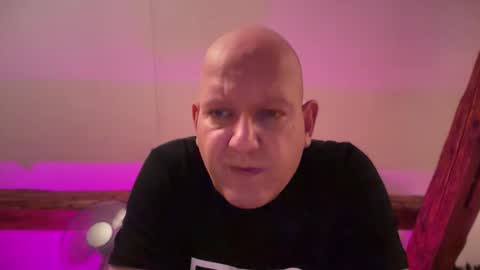 Triton online show from September 28, 2025, 8:25 pm