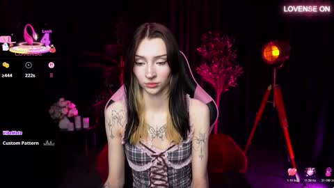 trix_void online show from February 20, 2026, 10:49 am