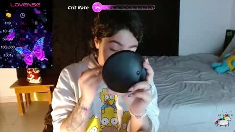 Kitty online show from November 24, 2025, 4:12 am