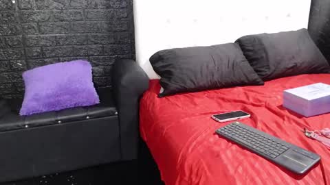 trixxiee_ online show from September 25, 2025, 10:41 am