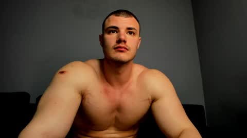 Snapshot of troy_bigtitan chatting on April 22, 2026, 11:12 am Troy online show from April 22, 2026, 11:12 am