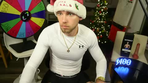 Snapshot of troy_greenxo chatting on December 26, 2024, 3:38 am Troy Green online show from December 26, 2024, 3:38 am