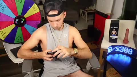 Snapshot of troy_greenxo chatting on January 14, 2025, 3:53 am Troy Green online show from January 14, 2025, 3:53 am
