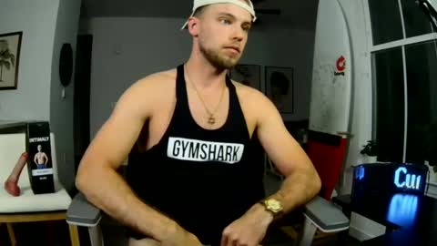 Snapshot of troy_greenxo chatting on March 10, 2025, 2:17 am Troy Green online show from March 10, 2025, 2:17 am
