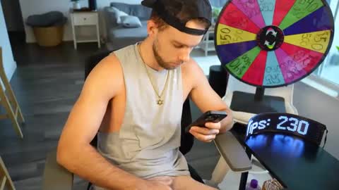 Snapshot of troy_greenxo chatting on September 11, 2025, 9:04 pm Troy Green online show from September 11, 2025, 9:04 pm