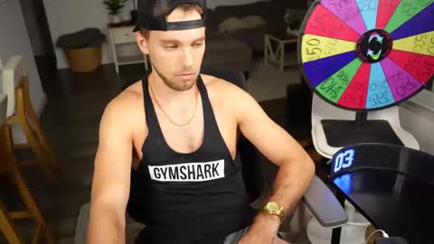 Snapshot of troy_greenxo chatting on September 14, 2025, 5:28 am Troy Green online show from September 14, 2025, 5:28 am