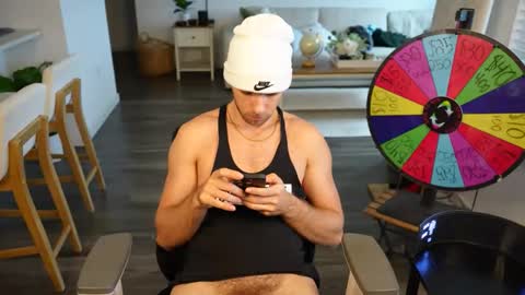 Snapshot of troy_greenxo chatting on March 30, 2026, 9:49 pm Troy Green online show from March 30, 2026, 9:49 pm