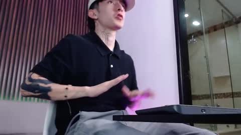 Troy online show from September 30, 2025, 7:19 pm