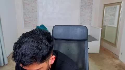 Snapshot of troywade chatting on May 20, 2026, 5:02 am TroyWade online show from May 20, 2026, 5:02 am