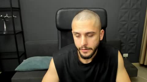 Snapshot of troywade chatting on June 10, 2026, 4:34 am TroyWade online show from June 10, 2026, 4:34 am