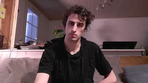 Snapshot of trucdeoufouf chatting on February 4, 2025, 7:40 am trucdeoufouf online show from February 4, 2025, 7:40 am