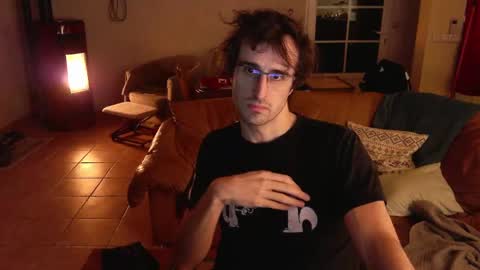 Snapshot of trucdeoufouf chatting on February 5, 2025, 9:40 pm trucdeoufouf online show from February 5, 2025, 9:40 pm