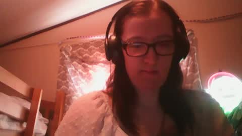 TruckersWifeToBe online show from February 4, 2025, 4:08 pm