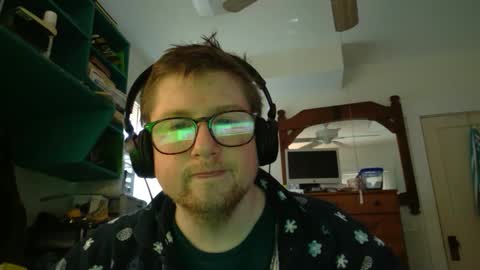 HandicappedLaugher online show from December 7, 2024, 6:37 pm