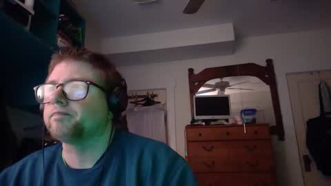 HandicappedLaugher online show from January 1, 2025, 5:43 am