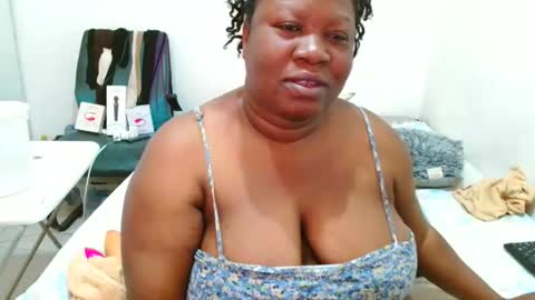 TrueBella30 online show from September 14, 2025, 6:01 am