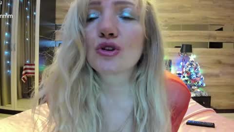 Snapshot of truefoxyyy chatting on January 7, 2025, 7:59 pm Fox online show from January 7, 2025, 7:59 pm