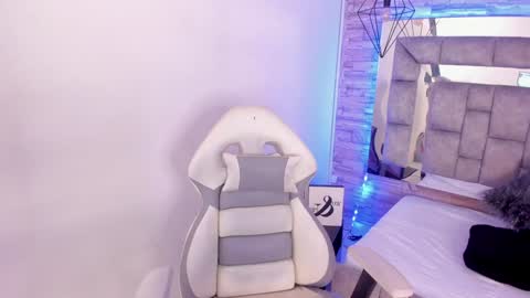   online show from December 3, 2024, 12:16 pm