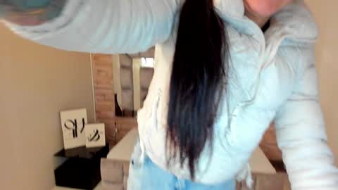   online show from January 21, 2025, 12:07 pm