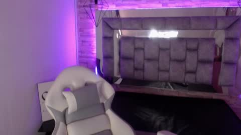   online show from February 10, 2025, 12:29 pm