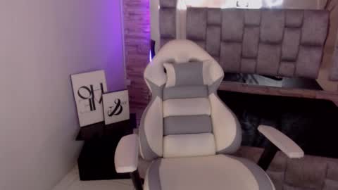   online show from February 10, 2025, 3:32 pm