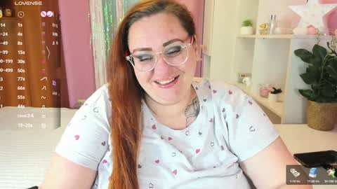 Adelle online show from December 4, 2024, 7:39 am