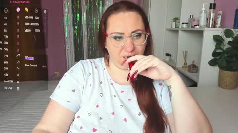 Adelle online show from January 25, 2025, 12:05 pm