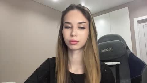 tryme_muse online show from December 21, 2025, 5:20 pm