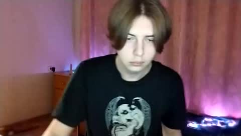 Emilum online show from February 5, 2025, 11:06 pm