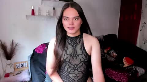 ts_lovelicious online show from April 12, 2026, 5:12 am