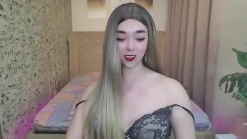 ts_yoshi_ online show from April 4, 2026, 11:35 pm